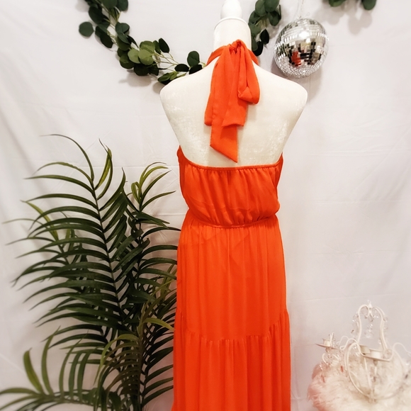 ✦ℍ𝕆𝕊𝕋 ℙ𝕀ℂ𝕂✦ Vibrant Orange Maxi Halter Dress - Picture 6 of 8